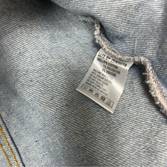 DAYA BY ZENDAYA BELL SLEEVE BUTTON UP DENIM JACKET SIZE SMALL - Picture 10 of 16